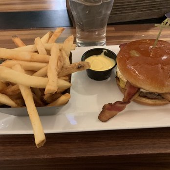 Rel'Lish Burger Lounge - Brunchin burger - Lounges Near Me - SeaTac, Washington Rel'Lish Burger Lounge - Brunchin burger - Lounges Near Me - SeaTac, Washington