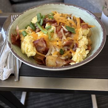 Courtyard by Marriott Lima - Breakfast Bowl made to order - Hotels Near Me - Lima, Ohio