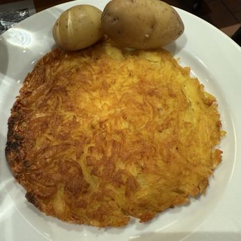 Le Dézaley - Delicious Rosti - Fondue Near Me - Zürich, ZH Le Dézaley - Delicious Rosti - Fondue Near Me - Zürich, ZH