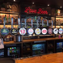 Woodies Ale House