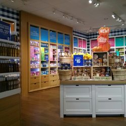 Bath & Body Works - Bath and Body Works.