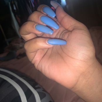 Envy Nails - Chip on my right ring finger - Nail Salons Near Me - Citrus Heights, California