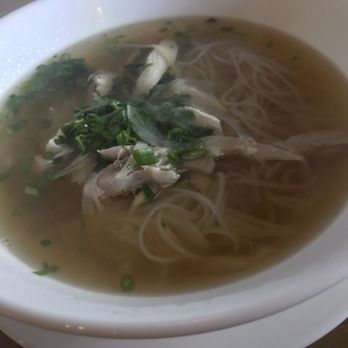 Broken Rice - Chicken soup - Vietnamese Near Me - Honolulu, Hawaii