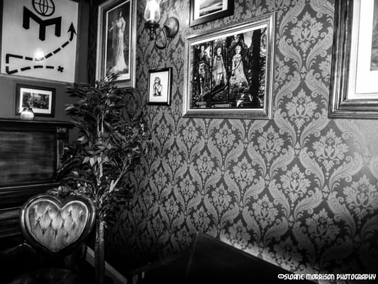 Wolfhound Bar by null