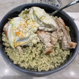 Pesto pasta with grilled chicken and burrata Pesto pasta with grilled chicken and burrata