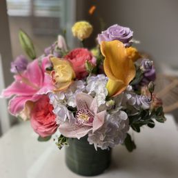 Low lush for thinking/sympathy occasion.  It's beautiful.