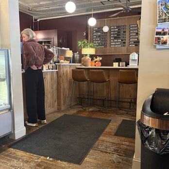 Orbis Caffe - Coffee Setup & Counter - Coffee & Tea Near Me - Pittsburgh, Pennsylvania