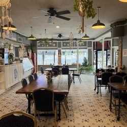 Emma's Tea Spot - Inside