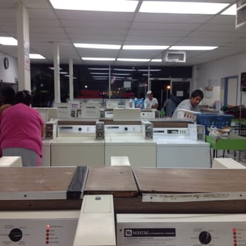Vera's Laundromat - Laundromat Near Me - Phoenix, Arizona Vera's Laundromat - Laundromat Near Me - Phoenix, Arizona