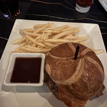 The Martini - Drunken Kobe Burger - American Near Me - Las Vegas, Nevada The Martini - Drunken Kobe Burger - American Near Me - Las Vegas, Nevada