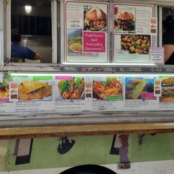 Nom Mi Street - Exterior pic#2