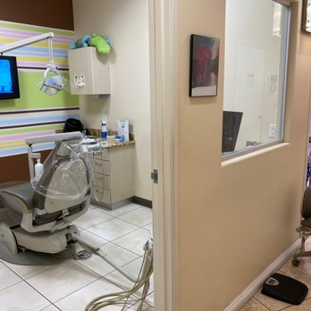 Crown Dental - A dental room - Pediatric Dentists Near Me - Bakersfield, California
