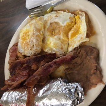 R-BBQ - This is the Santa Fe breakfast definitely recommend. - Barbeque Near Me - Sabinal, Texas
