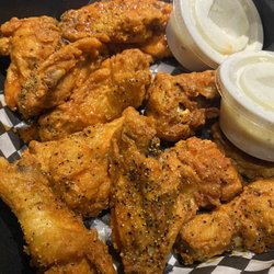 Mazzio's Pizza - Wings