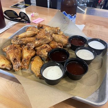 Buffalo Wild Wings - Naked wings with Asian zing sauce - American Near Me - Foley, Alabama Buffalo Wild Wings - Naked wings with Asian zing sauce - American Near Me - Foley, Alabama