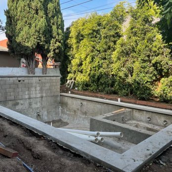 Romeo Builders - Pool Build and Backyard Remodel - General Contractors Near Me - Sherman Oaks, California