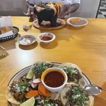 La Reyna Monarca - Molcajete, carne Asada, carnitas, lengua, and birria tacos - Mexican Near Me - Medford, Oregon La Reyna Monarca - Molcajete, carne Asada, carnitas, lengua, and birria tacos - Mexican Near Me - Medford, Oregon