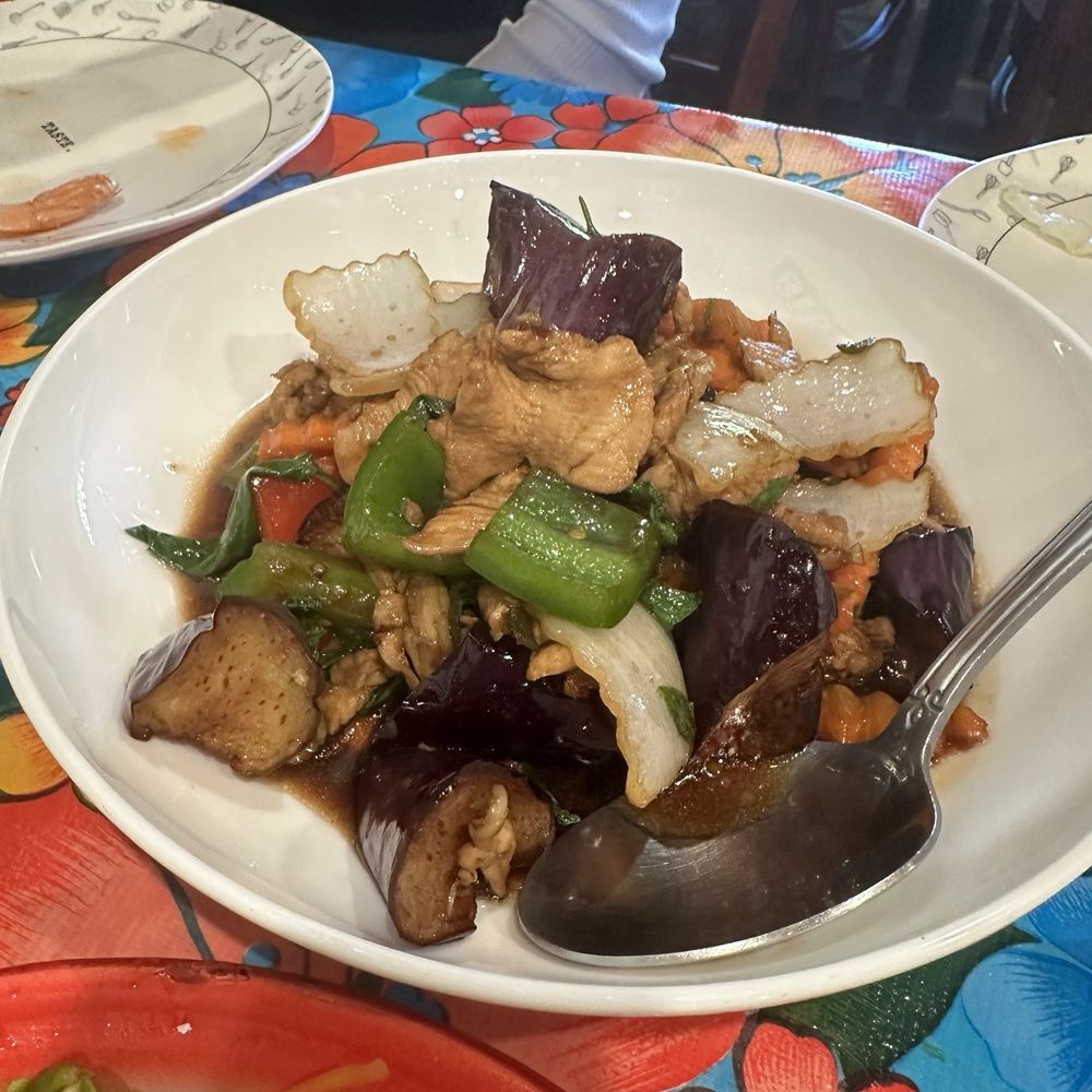 Green Basil Thai - Spicy Eggplant - Thai Near Me - Calabasas, California Green Basil Thai - Spicy Eggplant - Thai Near Me - Calabasas, California