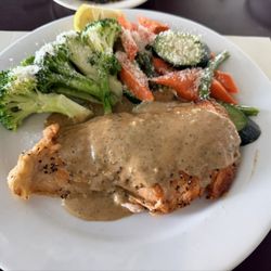 Trattoria 25 - Salmon special - all veggies
