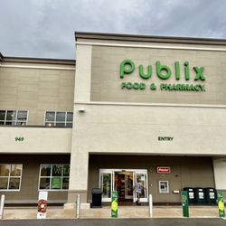 Publix - Bloomingdale Square