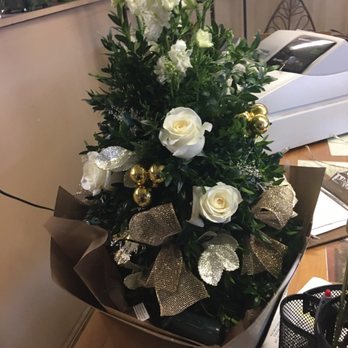 Busy Bee Florist - Florists Near Me - East Greenwich, Rhode Island