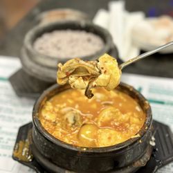 Young Dong Tofu - Oyster Tofu Soup