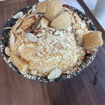 Sul & Beans - Ingeolmi bingsoo 3/5 - Desserts Near Me - Cupertino, California Sul & Beans - Ingeolmi bingsoo 3/5 - Desserts Near Me - Cupertino, California