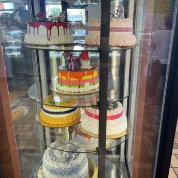Maikel Bakery - Desserts Near Me - Tampa, Florida