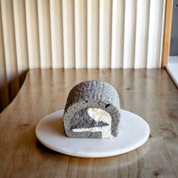 Temp & Time - Black Sesame Roll Cake