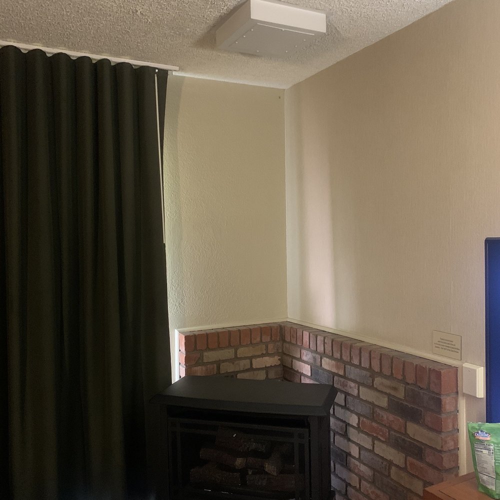 Poco Diablo Resort - Gas "fireplace" without any ventilation. Like no exaust, not the back or anywhere. - Hotels Near Me - Sedona, Arizona Poco Diablo Resort - Gas "fireplace" without any ventilation. Like no exaust, not the back or anywhere. - Hotels Near Me - Sedona, Arizona