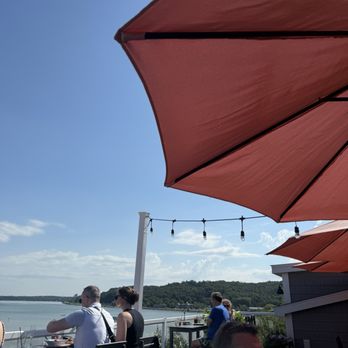 Alexandra Inn - Hotels Near Me - Traverse City, Michigan Alexandra Inn - Hotels Near Me - Traverse City, Michigan
