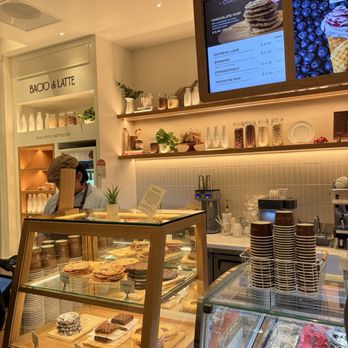 Bacio di Latte - Gelato Near Me - Huntington Beach, California Bacio di Latte - Gelato Near Me - Huntington Beach, California