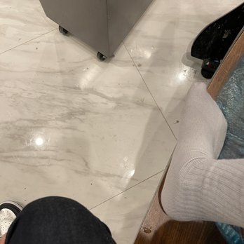 Zen Nail Spa - Dirty floors where you have to take your shoes and socks - Nail Salons Near Me - Orange, Ohio