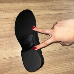 De Luxe Shoe Repair - Grip is only on the top part of the shoe