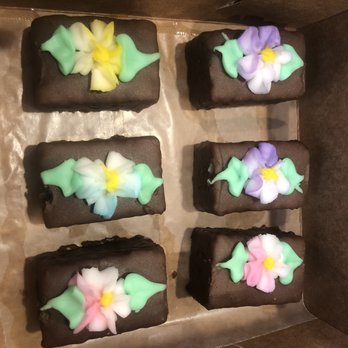 Moeller's Bakery - Petit fours - Bakeries Near Me - Houston, Texas Moeller's Bakery - Petit fours - Bakeries Near Me - Houston, Texas