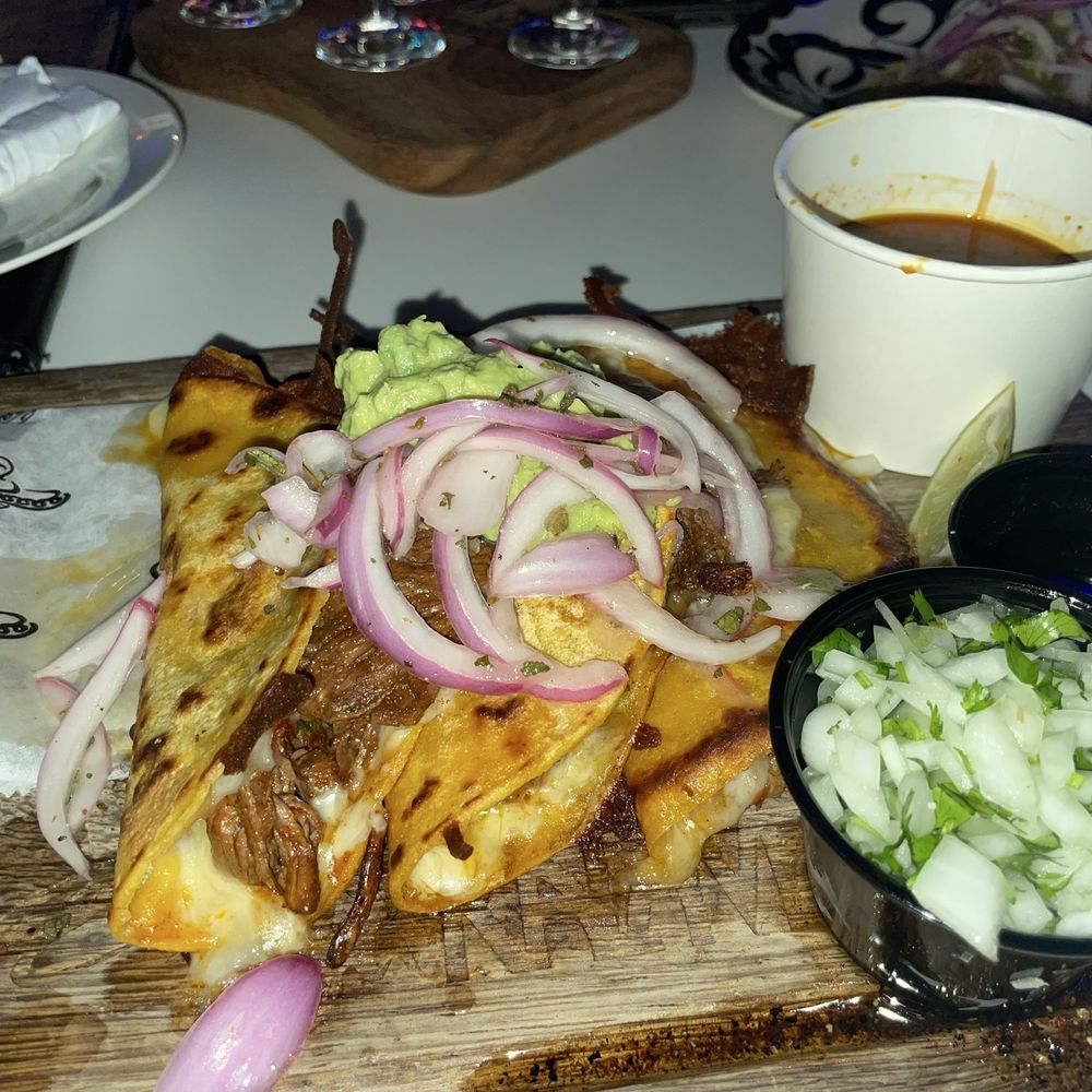 Quesa birria tacos 10/10!!!