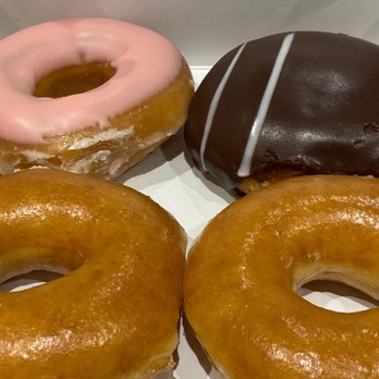Krispy Kreme - Krispy Kreme donuts (half dozen): Original Glazed, Cream Filled Chocolate, Strawberry Glazed, Pumpkin Spice Cake, and Lemon Filled. - Desserts Near Me - Toronto, Ontario