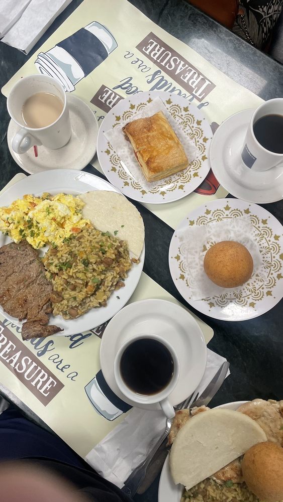 sara’s cafe Image