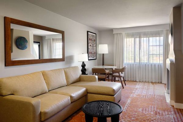 Hilton Sedona Resort at Bell Rock by null