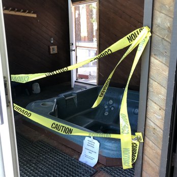 Grey Squirrel Resort & Vacation Rental Homes - Jacuzzi still not working. - Big Bear Lake, CA