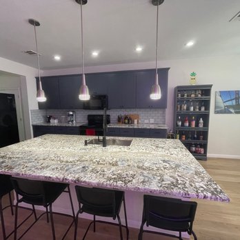 Vida Contractors Texas - New kitchen - Roofing Near Me