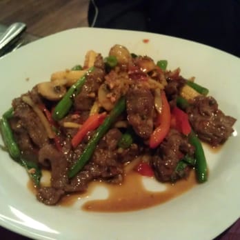 Thai Moon - Beef typhoon - Thai Near Me - Arlington, Massachusetts
