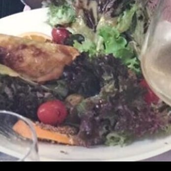 Santa Carne - The empanadas and salad - Argentine Near Me - Paris, 75