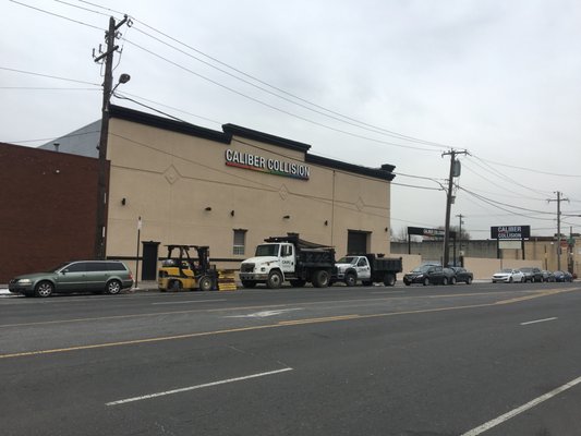 Caliber Collision Grant Ave Philadelphia Pa