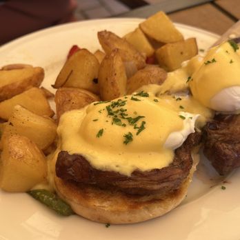 Mix Huevos - Wellington Benedict -NY Steak - Breakfast & Brunch Near Me - San Jose, California