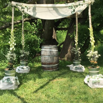 Zion Springs Bed and Breakfast - Our homemade Chuppah for my brothers Jewish bride, turned out SO PERFECT. - Bed & Breakfast Near Me - Hamilton, Virginia Zion Springs Bed and Breakfast - Our homemade Chuppah for my brothers Jewish bride, turned out SO PERFECT. - Bed & Breakfast Near Me - Hamilton, Virginia