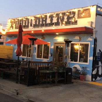 Flying Pig Pub & Kitchen - Pubs Near Me - Oceanside, California