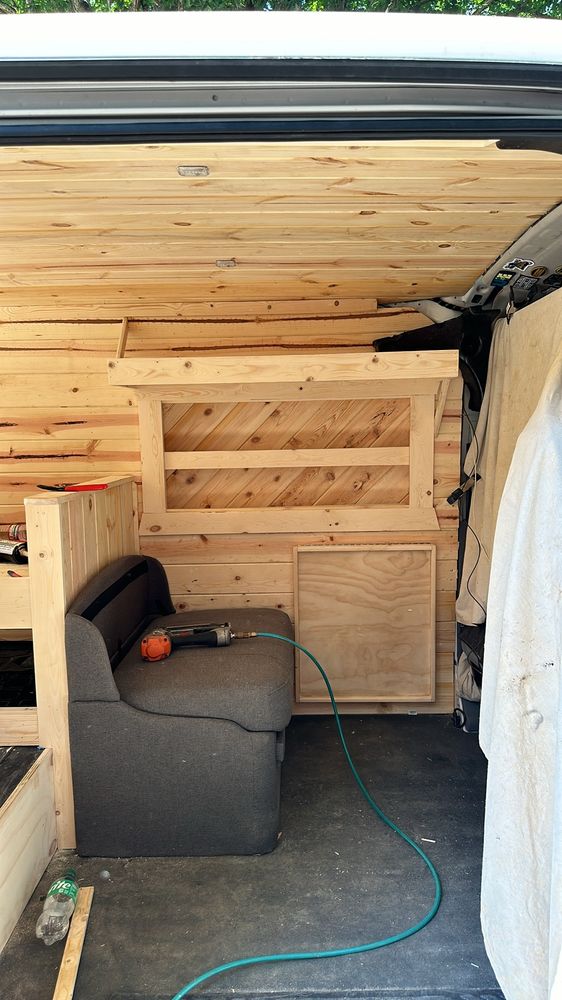 Slide of Meeks Home Improvement