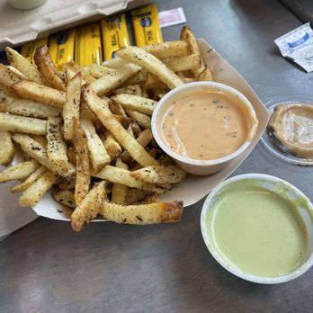 Wicked Fresh Craft Burgers - Herb Seasoned Fries w/Truffle Aioli & Jalapeño Aioli - A+ - Burgers Near Me - Conway, New Hampshire