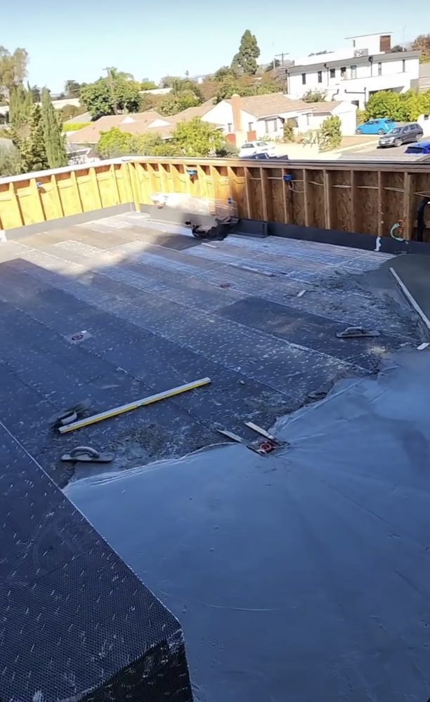 Slide of LA Roof Toppers